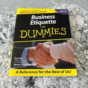 Business Etiquette by Sue Fox (2000, Trade Paperback). 
Great condition!
